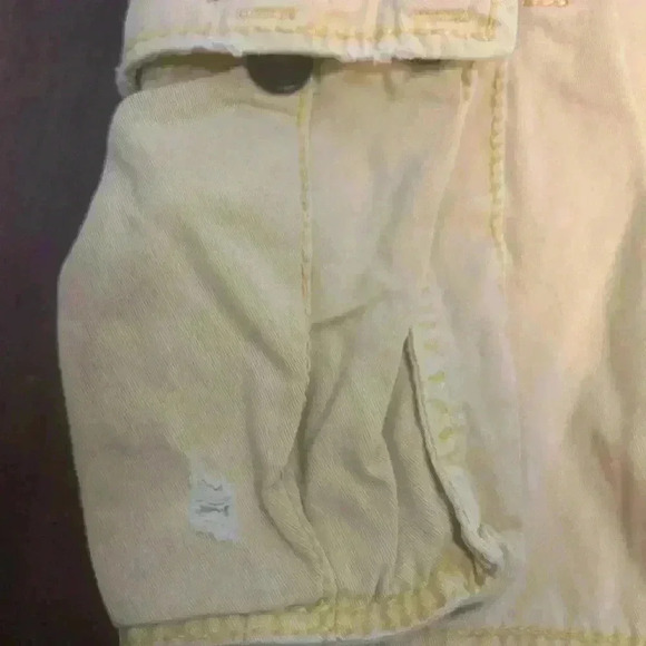 True Religion Y2K Men’s 40 Canary Yellow Distressed Heavyweight Cargo Shorts - Picture 9 of 15